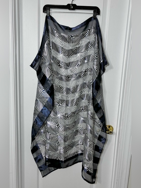 Vintage Accessories - Vintage Korea Made Optical Swirl Scarf 40” Square Navy White